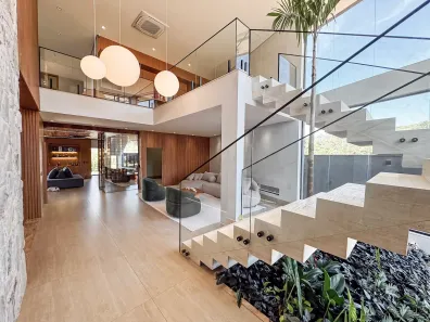 Sobrado com 4 Quartos à venda, 654m² no Parque Cidade, Goiânia