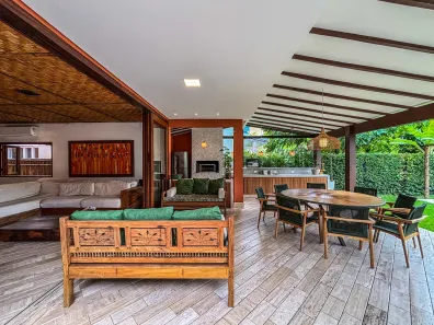 Casa de Condomínio com 4 Quartos à venda, 300m² no Maresias, São Sebastião