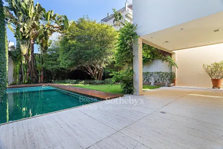 Casa com 5 Quartos para alugar, 900m² no Vila Nova Conceição, São Paulo