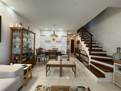 Casa com 3 Quartos para alugar, 200m² no Recreio dos Bandeirantes, Rio de Janeiro