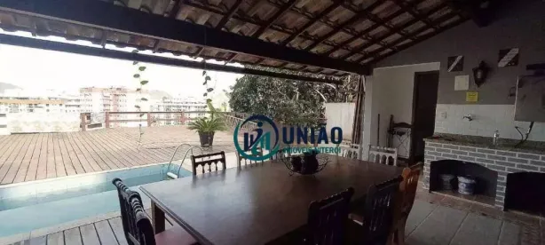 Casa com 3 Quartos à venda, 380m² no Santa Rosa, Niterói
