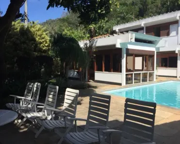 Casa com 4 Quartos à venda, 400m² no Itacoatiara, Niterói