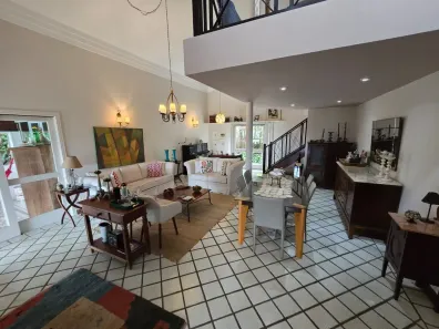 Sobrado com 4 Quartos à venda, 286m² no Marambaia, Vinhedo