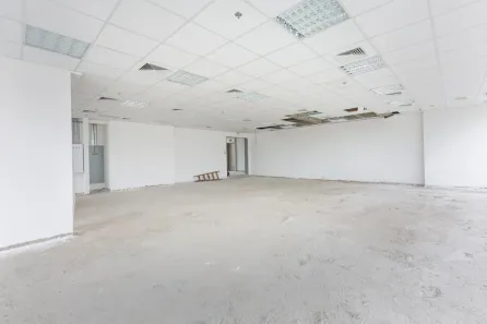 Ponto Comercial com 10 Quartos para alugar, 353m² no Cidade Monções, São Paulo