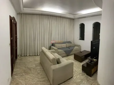 Sobrado com 4 Quartos à venda, 300m² no Vila Metalúrgica, Santo André