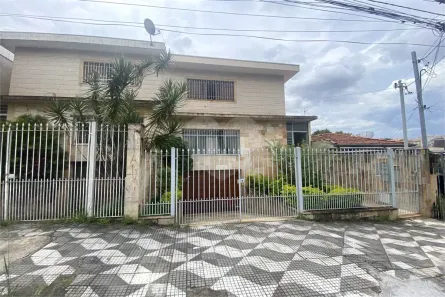 Casa com 3 Quartos à venda, 228m² no Parque Peruche, São Paulo