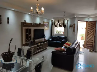 Sobrado com 3 Quartos à venda, 152m² no Vila Bertioga, São Paulo