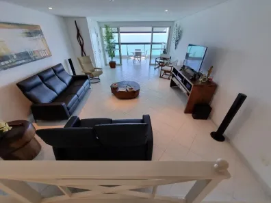Apartamento com 3 Quartos para alugar, 184m² no Pitangueiras, Guarujá