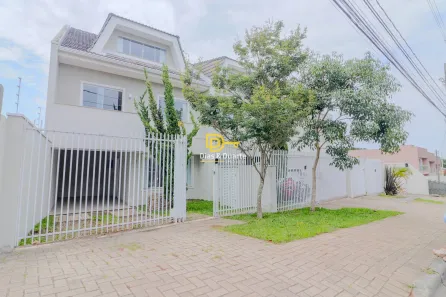 Sobrado com 3 Quartos para venda ou aluguel, 145m² no Campo Comprido, Curitiba