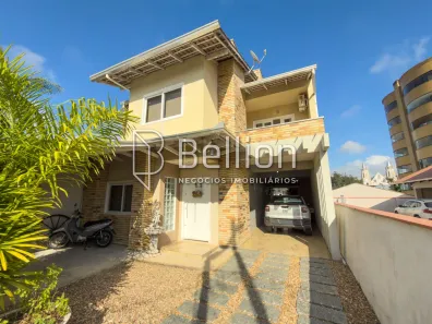 Casa com 4 Quartos à venda, 177m² no Centro, Indaial
