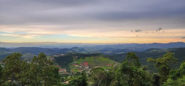 Lote/Terreno à venda, 2595m² no Paço Del Rey, Juiz de Fora