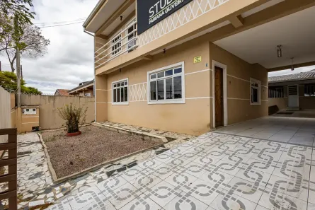 Sobrado com 6 Quartos à venda, 230m² no Xaxim, Curitiba