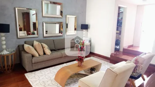 Casa com 4 Quartos à venda, 210m² no Centro, Araguari