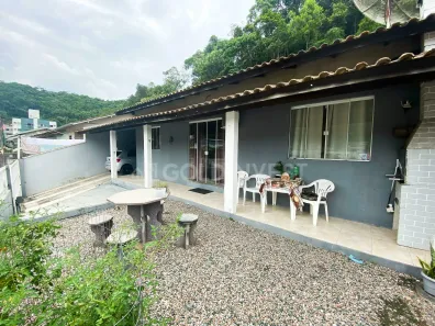 Casa com 2 Quartos à venda, 149m² no São Pedro, Brusque