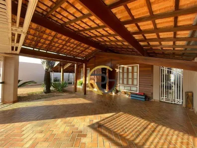 Casa com 5 Quartos para venda ou aluguel, 295m² no Loteamento Jardim Morumbi, Atibaia