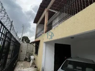 Casa com 3 Quartos à venda, 200m² no Pajuçara, Natal