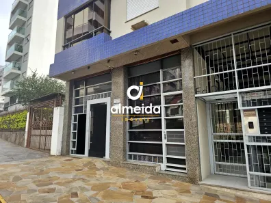Sala Comercial com 8 Quartos à venda, 216m² no Centro, Santa Maria