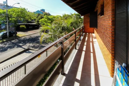 Casa com 6 Quartos à venda, 405m² no Jardim Carvalho, Porto Alegre