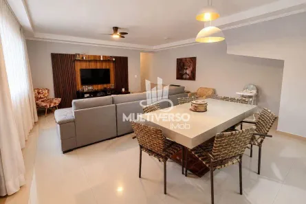 Casa com 4 Quartos à venda, 190m² no Vila Mathias, Santos