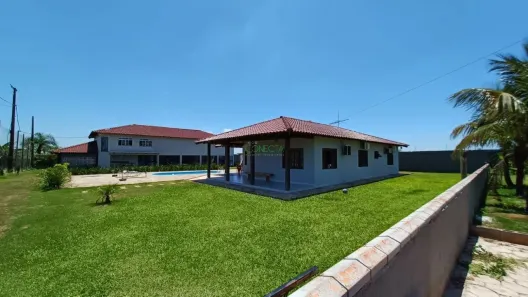Fazenda/Sítio com 3 Quartos à venda, 200m² no Chácara Santa Maria, Cambé