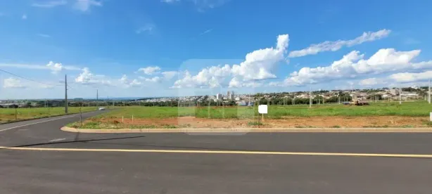 Lote/Terreno à venda, 384m² no Custódio Pereira, Uberlândia