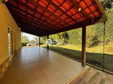 Casa de Condomínio com 3 Quartos para alugar, 248m² no Estância Serrana, Nova Lima