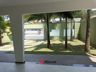 Casa com 3 Quartos à venda, 342m² no Centro, Balneário Camboriú