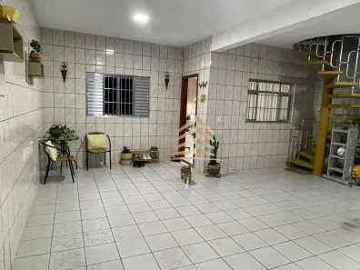 Casa com 2 Quartos à venda, 190m² no Jardim Marilena, Guarulhos