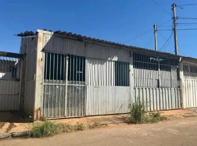 Casa com 2 Quartos à venda, 125m² no Samambaia Sul, Brasília