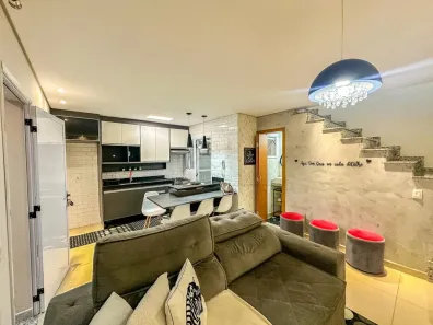 Sobrado com 2 Quartos à venda, 97m² no Vila Humaitá, Santo André
