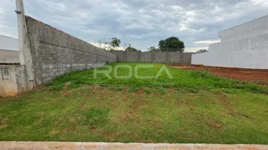 Lote/Terreno à venda, 250m² no Residencial Samambaia, São Carlos