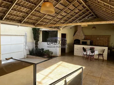 Casa com 2 Quartos à venda, 280m² no Alto Umuarama, Uberlândia