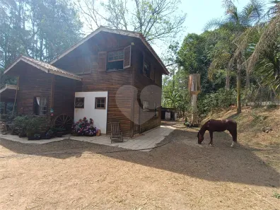 Fazenda/Sítio com 4 Quartos à venda, 250m² no Jardim Guaçu, São Roque