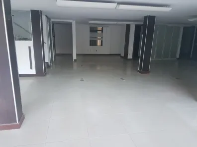 Ponto Comercial para alugar, 380m² no Itaigara, Salvador