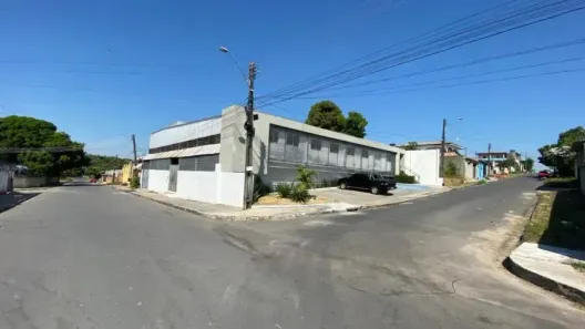 Galpão/Depósito/Armazém para venda ou aluguel, 790m² no Novo Aleixo, Manaus