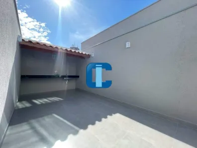 Sobrado com 3 Quartos à venda, 200m² no Vila Mangalot, São Paulo