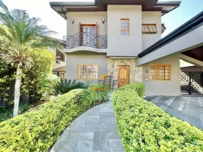 Casa de Condomínio com 3 Quartos à venda, 300m² no São Paulo II, Cotia