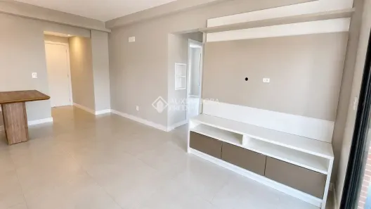 Apartamento com 2 Quartos para alugar, 75m² no Carvoeira, Florianópolis