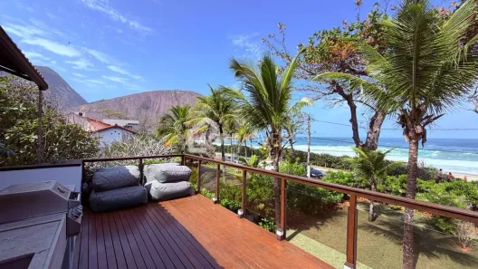 Casa com 7 Quartos à venda, 520m² no Itacoatiara, Niterói