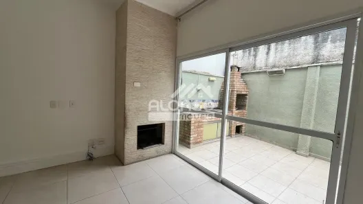 Casa de Condomínio com 4 Quartos para venda ou aluguel, 160m² no Granja Viana, Cotia