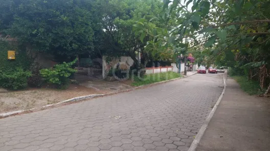 Lote/Terreno à venda, 218m² no Morro das Pedras, Florianópolis