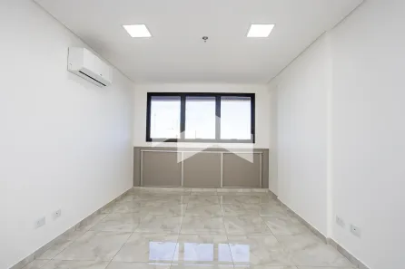 Sala Comercial para alugar, 25m² no Capão Raso, Curitiba