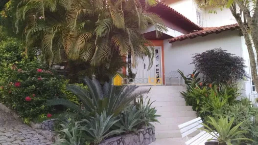 Casa de Condomínio com 4 Quartos à venda, 260m² no Badu, Niterói
