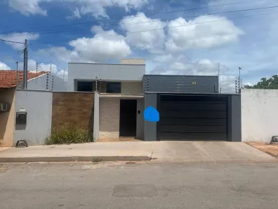 Casa com 3 Quartos à venda, 215m² no Jardim Jockey Club, Cuiabá