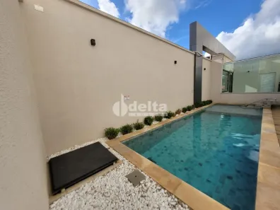 Apartamento com 2 Quartos para alugar, 67m² no Novo Mundo, Uberlândia