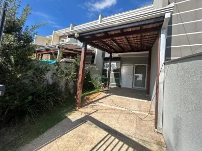Casa com 2 Quartos para alugar, 81m² no Nova Brasília, Joinville