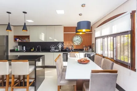 Sobrado com 3 Quartos à venda, 294m² no Morro Santana, Porto Alegre