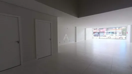 Sala Comercial para alugar, 237m² no Região do Lago, Cascavel