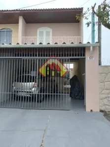 Sobrado com 2 Quartos à venda, 168m² no Esplanada Santa Terezinha, Taubaté