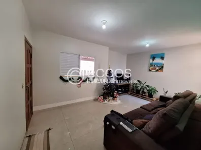 Casa com 3 Quartos à venda, 181m² no Jardim Patrícia, Uberlândia